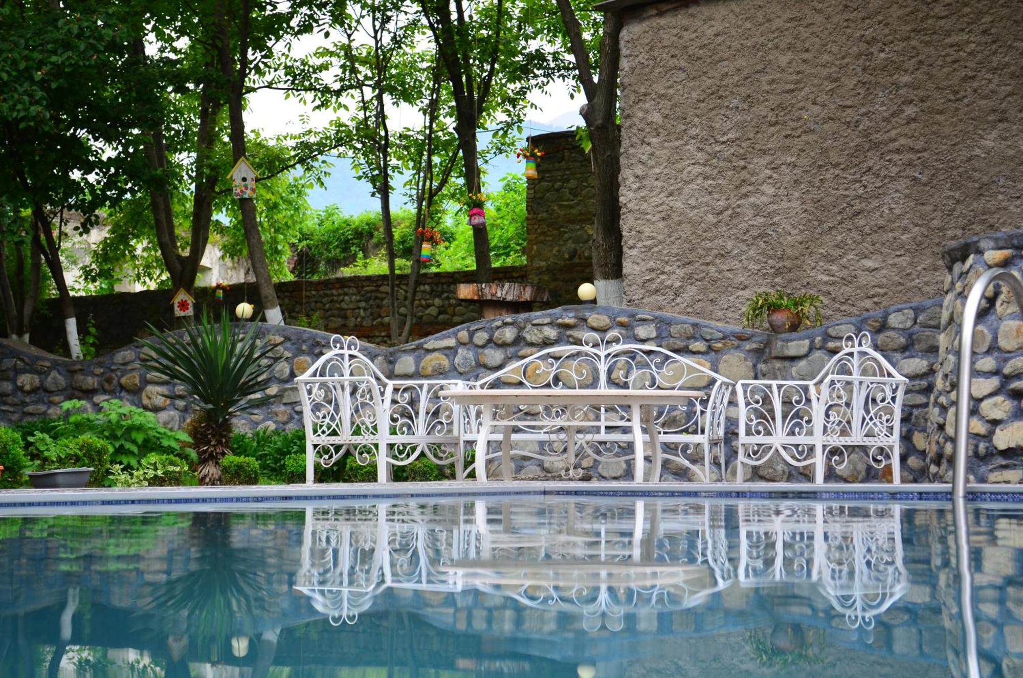 Family Hotel Lago & Wine Cellar Lagodechi Exteriör bild